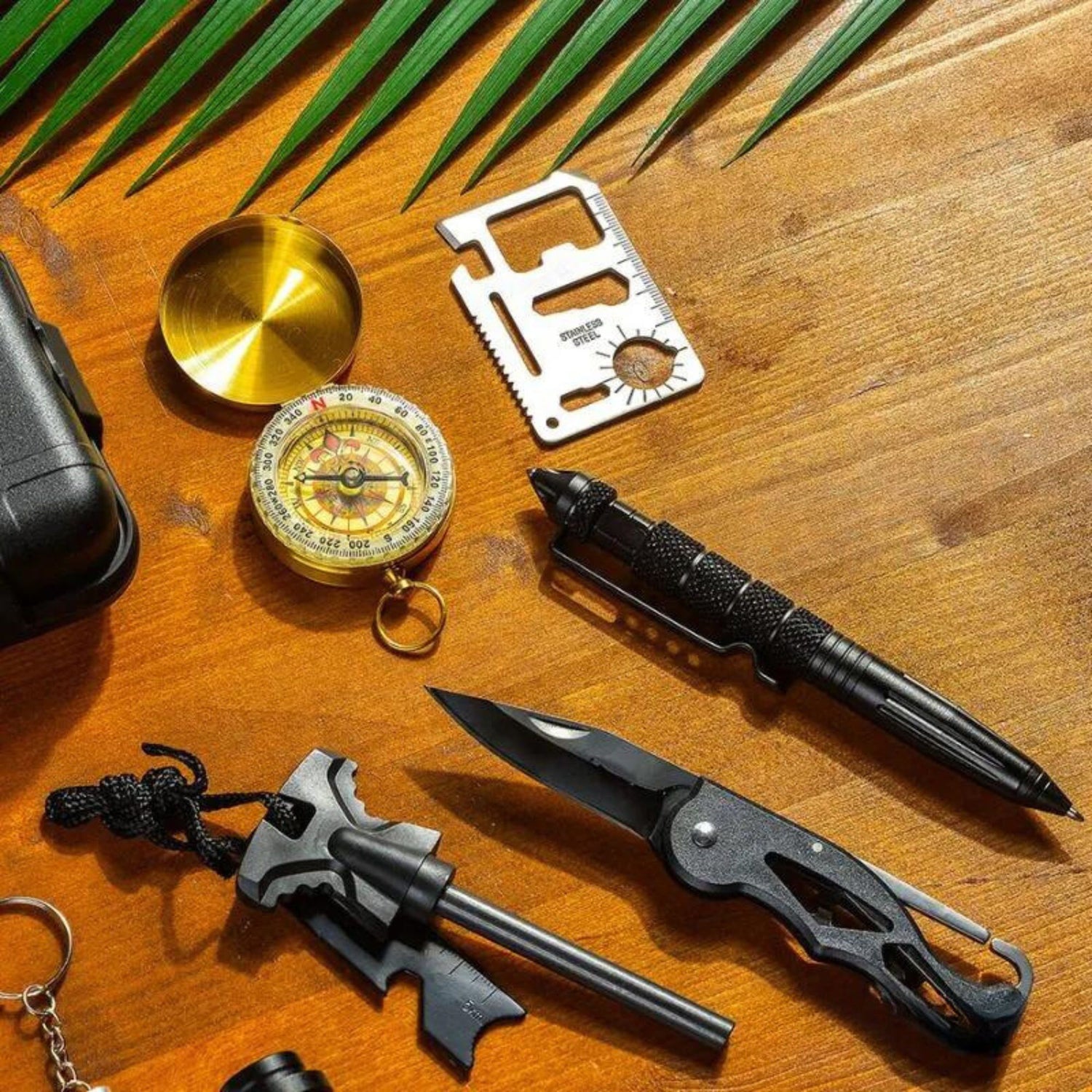 Cadouri Drumetii, Kit supravietuire multifunctional Salbaticie, 13 unelte