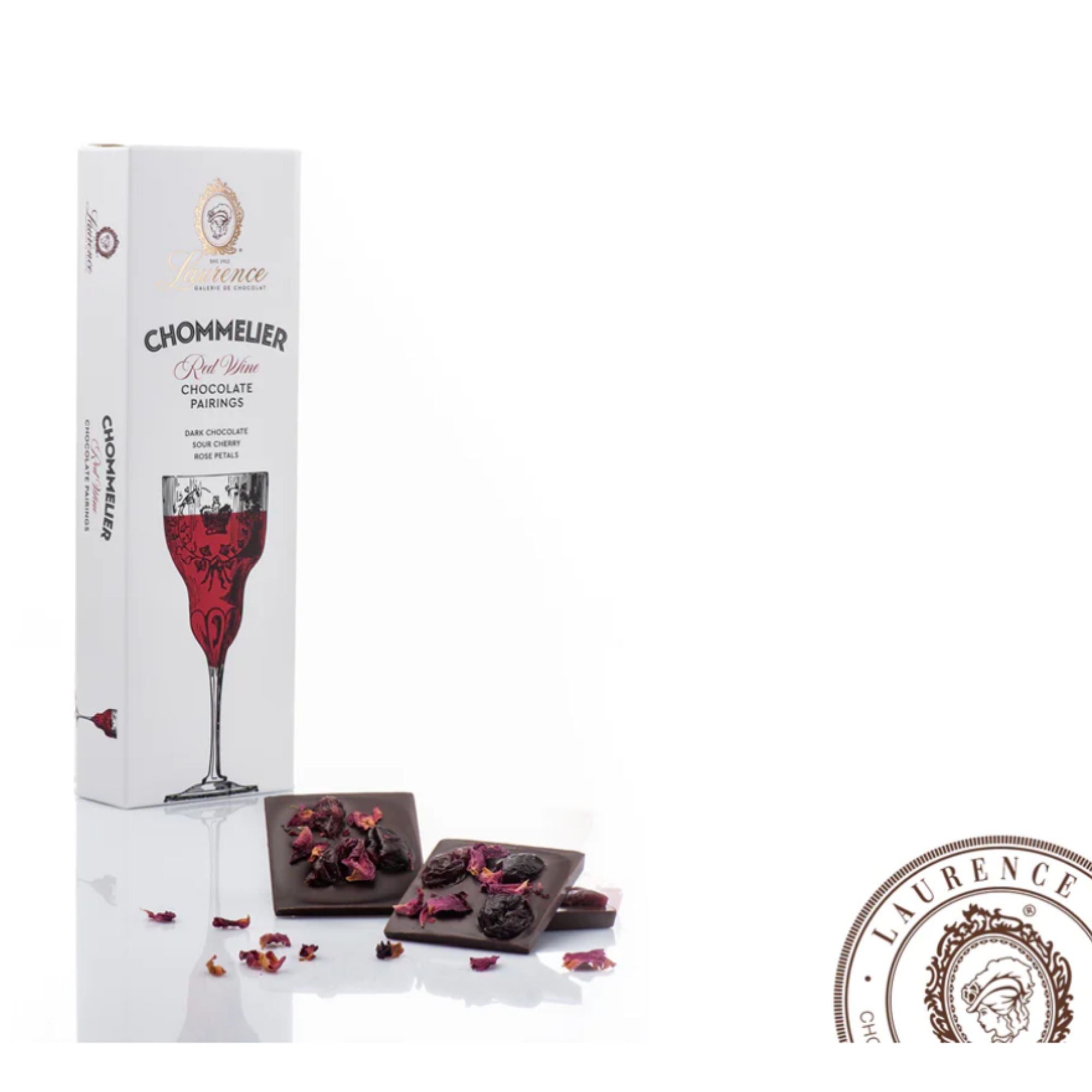 ciocolata neagra cu visine si petale de trandafir Chommelier