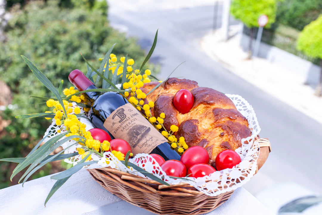Cadouri de Paște cu Accesorii Elegante pentru Vin