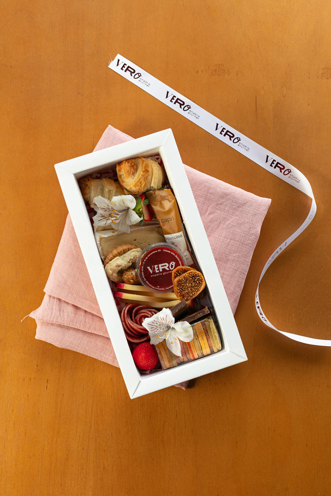 Cadouri gourmet rafinate pentru iubitorii de delicatese