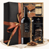 Cutie cadou Taste in Black cu vin roșu Feudi Salentini Primitivo și ciocolată Laurence cu caramel și sare