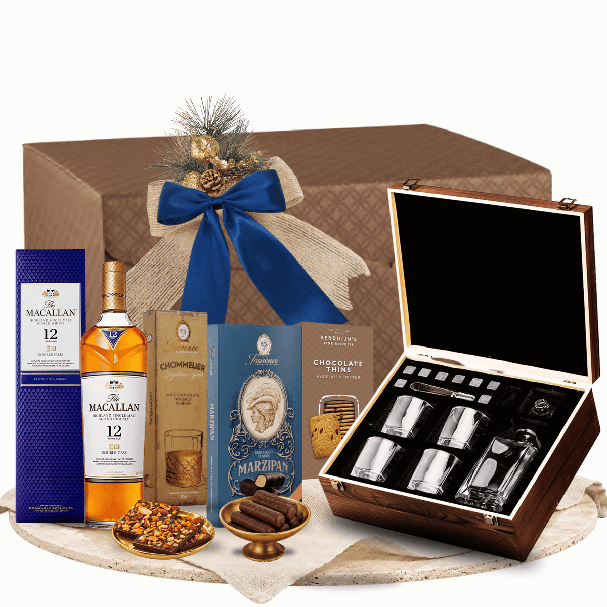 Cutie cadou The Macallan Experience cu The Macallan Double Cask 12 și ciocolată Laurence Chommelier